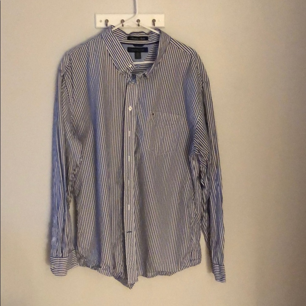Tommy Hilfiger men’s button down